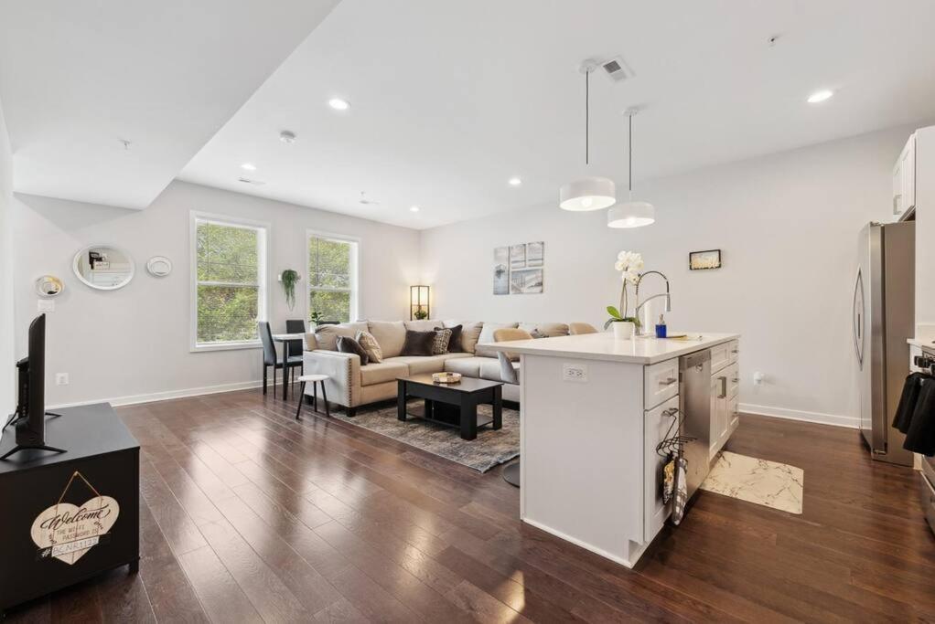Spacious 3Bedroom Duplex With Rooftop Deck! 华盛顿哥伦比亚 外观 照片