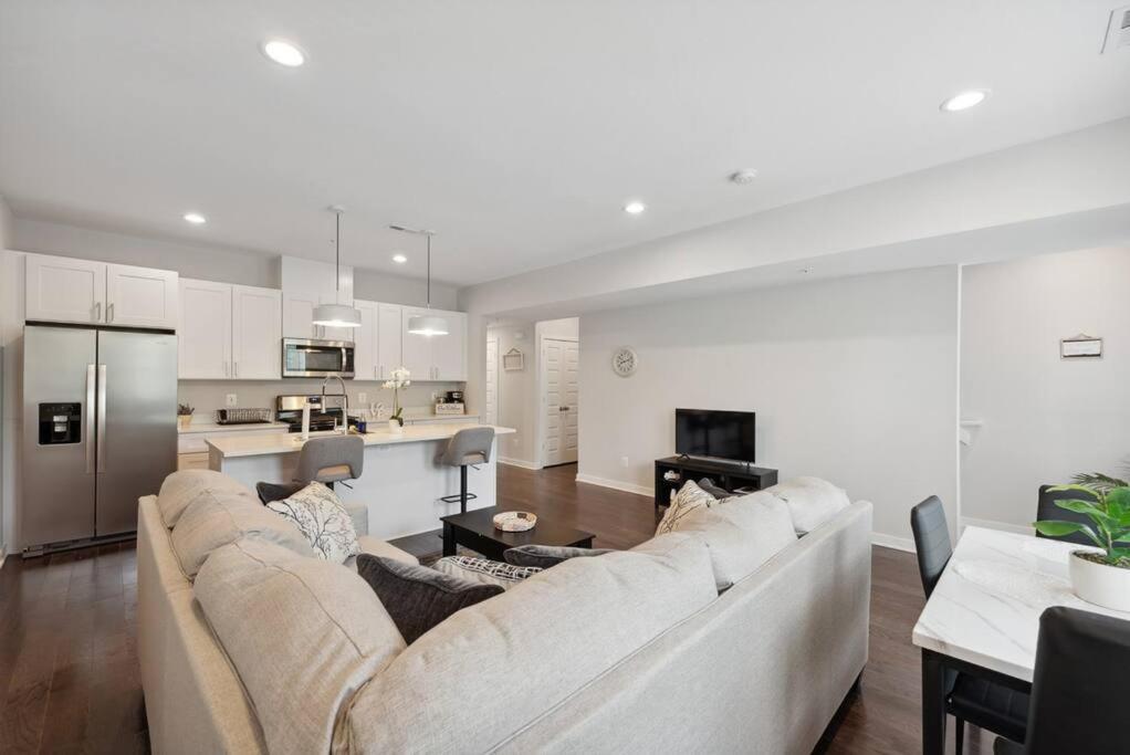 Spacious 3Bedroom Duplex With Rooftop Deck! 华盛顿哥伦比亚 外观 照片